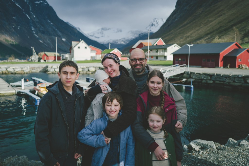 U.S. theatrical distributor Neon continued to make history at Cannes tonight with its seventh straight Palme d’Or win for Christian Mungiu’s Fjord. Fjord&nbsp;marks Mungiu’s English-language debut. In it, the co-stars play a mixed Romanian and Norwegian couple who…