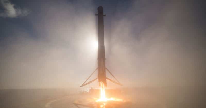SpaceX's acquisition of Anysphere signals a strategic pivot towards AI-driven software development, intensifying competition in the tech sector.
The post SpaceX acquires AI coding start-up Anysphere for $60B in all-stock deal days after record IPO appeared fi…