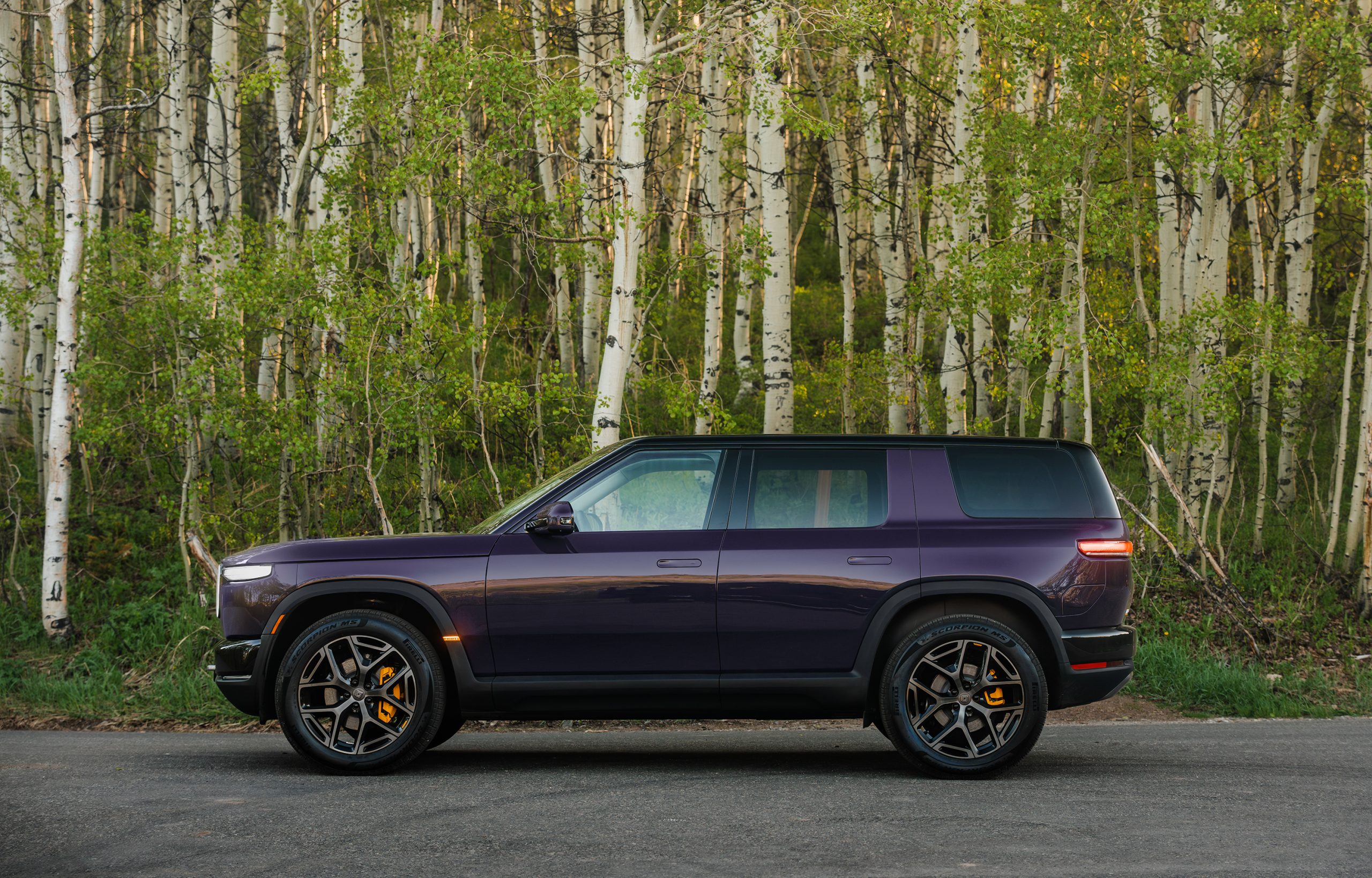 Rivian’s R2 is the marque’s bid to make adventure affordable, and a few hours behind the wheel make clear that reducing the footprint and the sticker price has not thinned out the exper…