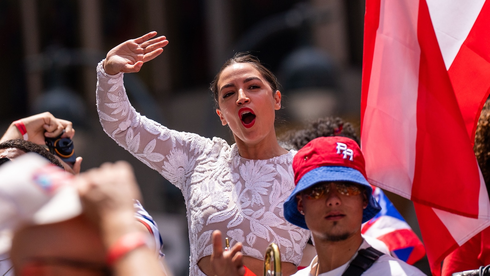 The endorsement strategies of Reps. Alexandria Ocasio-Cortez and Ro Khanna offer insight into the political coalitions, messaging and strategy they might embrace in 2028.