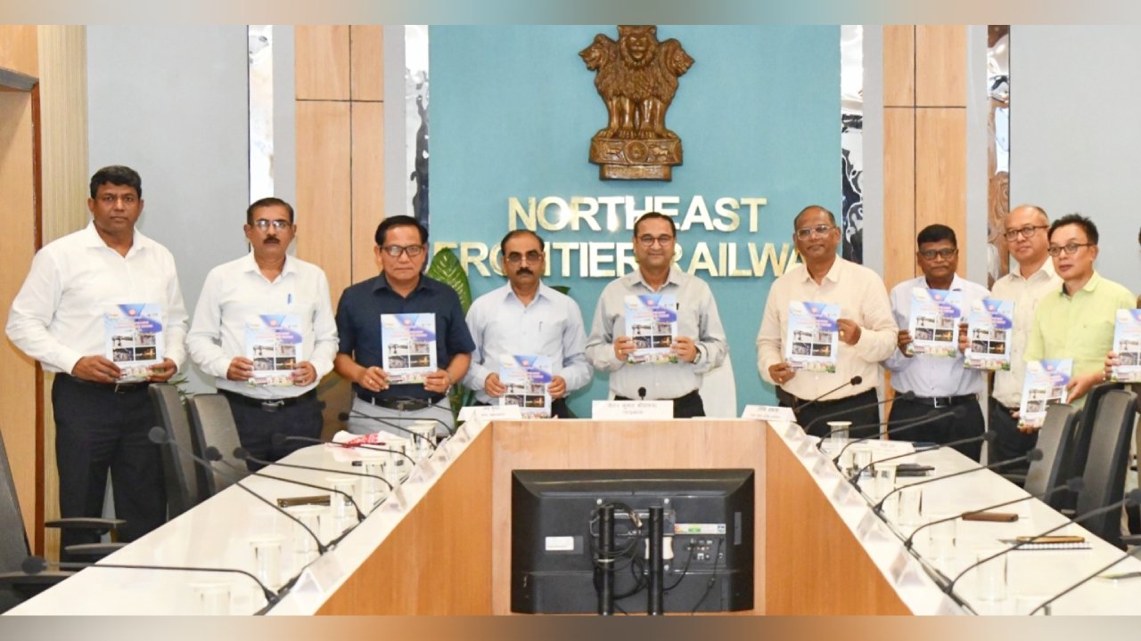 HT Bureau GUWAHATI, June 17: Northeast Frontier Railway (NFR) organised an interactive session on the application of emerging technologies in railway infrastructure management, with a focus on improving safety, reliability and sustainability through artificia…